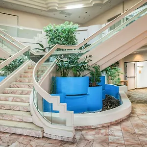Ramada Vegas Отель